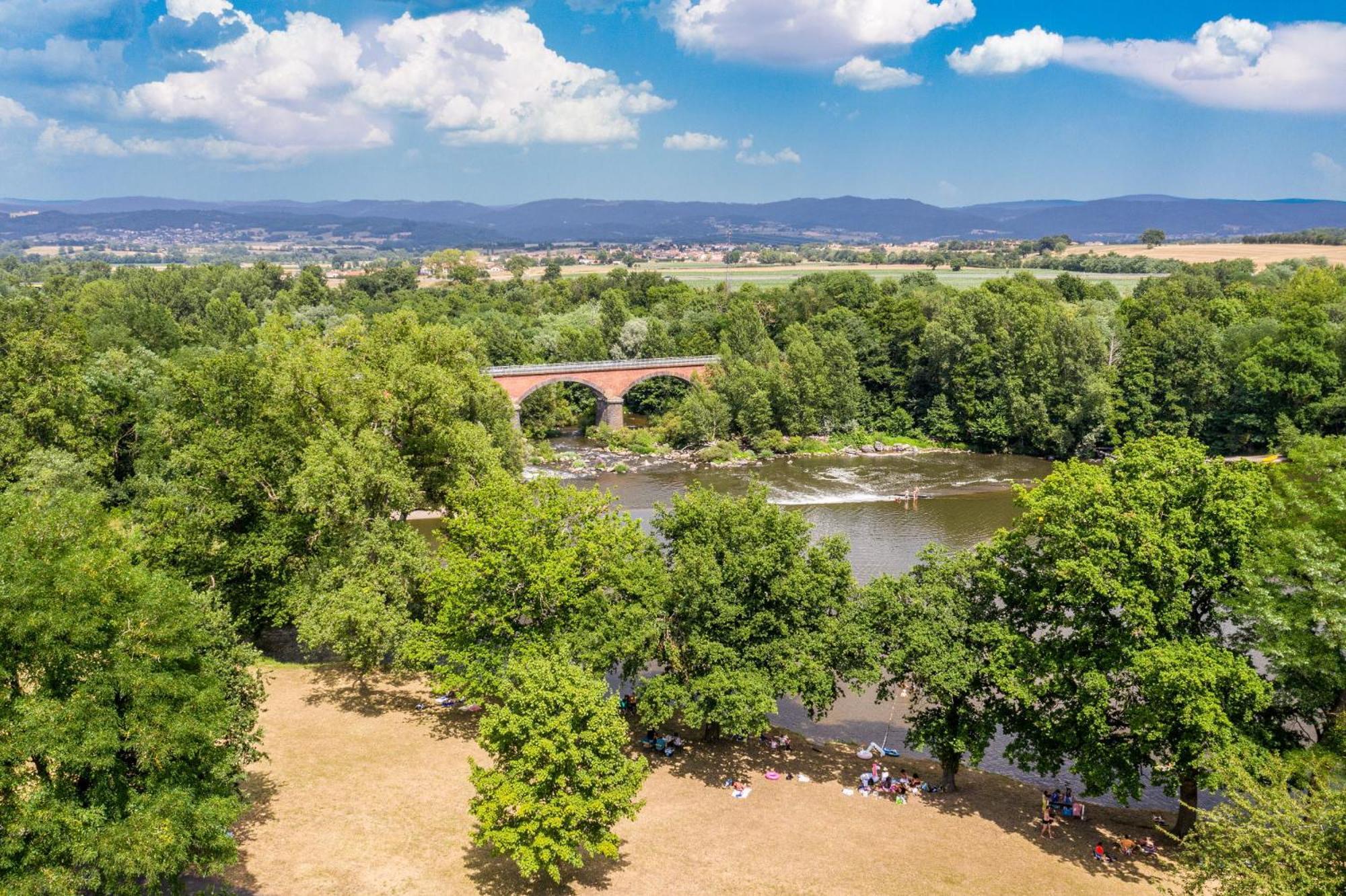 Camping De La Bageasse Brioude Exterior foto